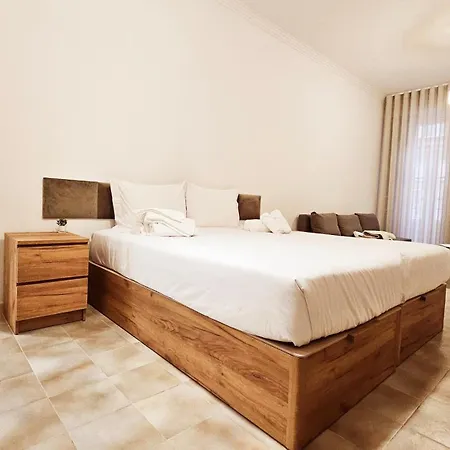 Πανσιόν Rooms4you 2 In Historic Center Of Μπράγκα
