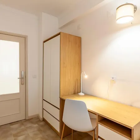 Rooms4you 2 In Historic Center Of Πανσιόν