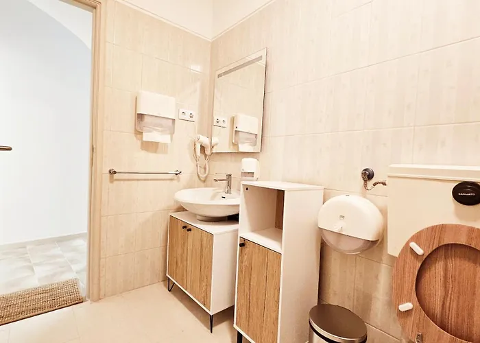 Rooms4you 2 In Historic Center Of 招待所 布拉加