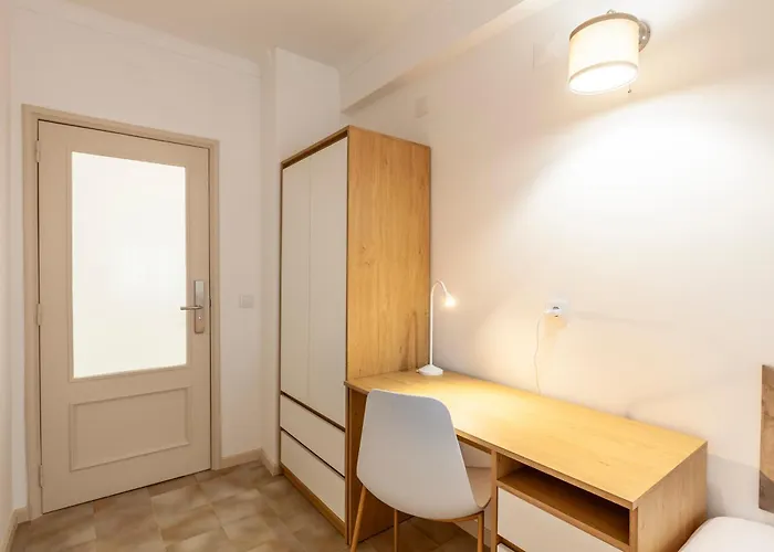 Rooms4you 2 In Historic Center Of Pensión